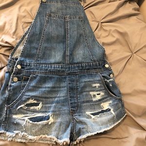 American eagle short overalls